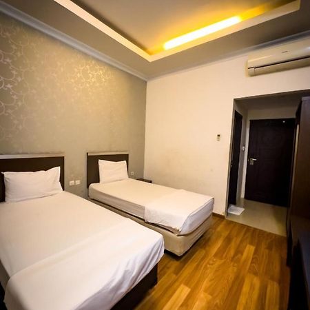 Motel Mess Mt Haryono Sampit Exterior foto